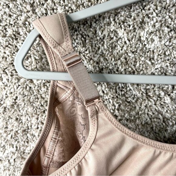 Glamorise Bra Women’s 48G Beige Tan Low Cut WonderWire Lace - Picture 8 of 8